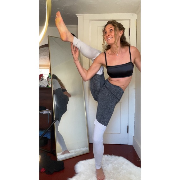 Aerie gray chill play move leg warmer leggings size medium - Picture 7 of 9